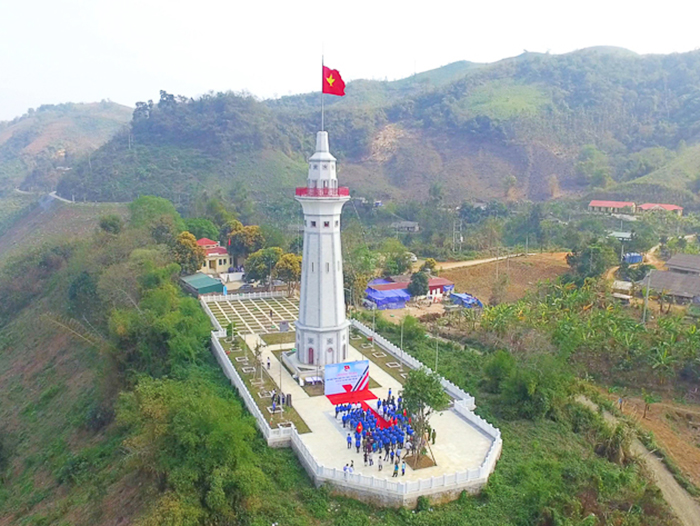 Xe Ghép Hà Nội Lào Cai: 100% Xe Điện, Đón Tận Nơi