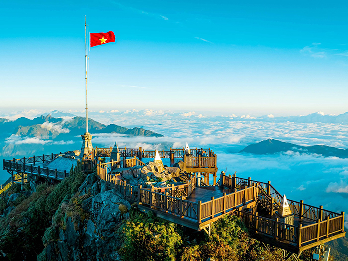 Dịch vụ xe ghép Hà Nội - Sapa uy tín, giá rẻ, đón trả tận nơi, đi xe điện Vinfast êm ru.