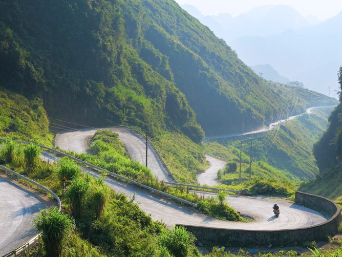 Dịch vụ xe ghép Hà Nội Hà Giang: Đón trả tận nơi, giá rẻ, đi xe điện Vinfast