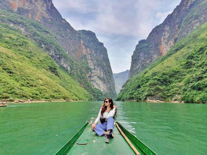 Dịch vụ xe ghép Hà Nội Hà Giang: Đón trả tận nơi, giá rẻ, đi xe điện Vinfast